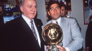 El doloroso e inesperado final de los dos Balones de Oro que recibió Maradona