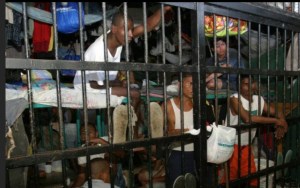Hacinamiento, desnutrición y tuberculosis: las constantes amenazas a la vida de los presos en Margarita (FOTOS)