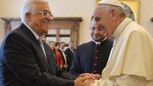 El papa Francisco recibe al presidente palestino Mahmud Abas
