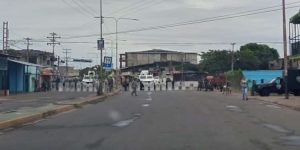 GNB toma inmediaciones del CNE en Apure y bloquea accesos a la capital de Barinas