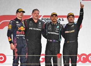 Hamilton y Verstappen tensan el Mundial de Fórmula Uno… y Alonso muestra su “plan”