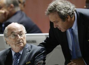 Blatter y Platini rechazan todas las acusaciones en su segundo día de juicio