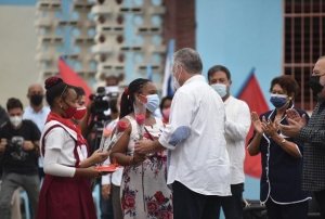 La dictadura cubana abrió fronteras y dio apertura al regreso a clases en medio de las protestas de la oposición