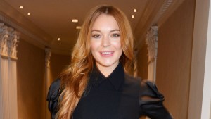 ¡Qué bella! Así se ve Lindsay Lohan en las grabaciones de su nueva película de Navidad para Netflix