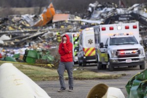 El peligro de tornados se mantiene en EEUU tras el ascenso a más de 70 muertes en Kentucky