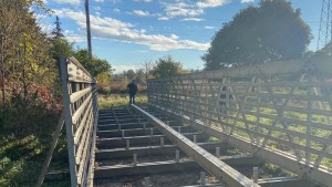 VIRAL: Lo acusan por robar un puente de 18 metros en EEUU