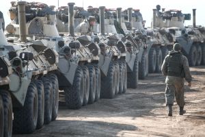 La Casa Blanca afirma que el despliegue de tropas en Europa del Este está “sobre la mesa si Rusia decide invadir a Ucrania”