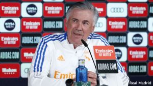 Ancelotti se deshace en elogios hacia Benzema