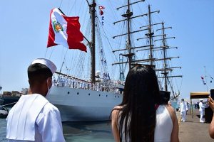 El buque escuela más grande de América, zarpó de Perú para visitar ocho países