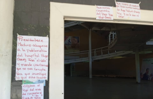 Trabajadores del Hospital Materno Infantil Hugo Chávez en Caracas, exigieron el pago de aguinaldos este #13Dic