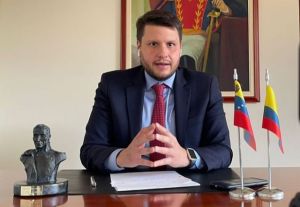 Battistini resaltó la posición de Duque en contra del régimen de Maduro