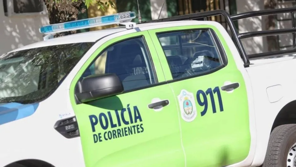 Intento de femicidio en Argentina: Le disparó a su amante al encontrarla en la sala de su casa