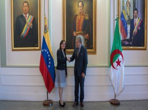 Nuevo embajador de Argelia llega a Venezuela para “unir” lazos con el régimen de Maduro