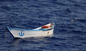En aguas de Granada, hallaron cuerpos en descomposición en un barco que partió del Caribe