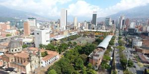 Investigan la extraña muerte de un extranjero hallado en un jacuzzi de Medellín