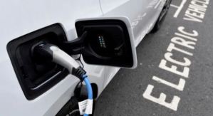 La otra cara de los autos eléctricos: Contaminación generada por la producción de baterías