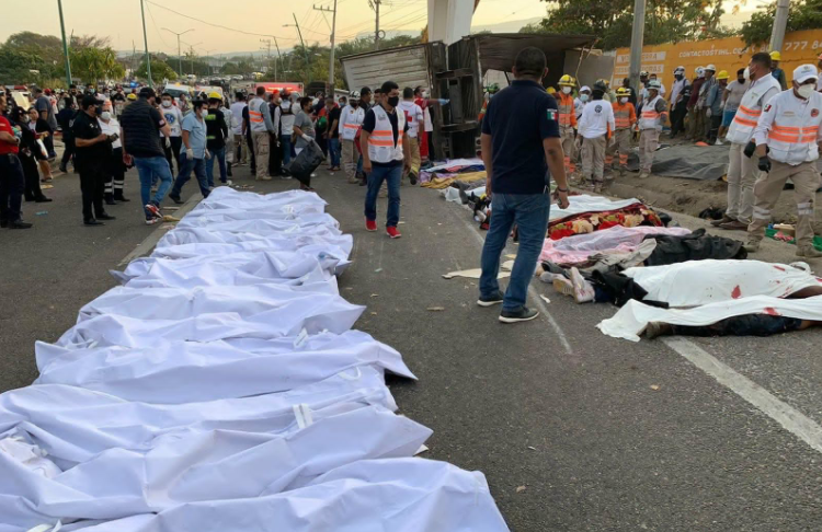 Accidente de carretera dejó 49 migrantes muertos en Chiapas, México