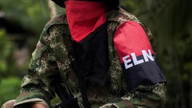 Enfrentamientos entre guerrilleros conlleva a muertos y desplazados en frontera colombo-venezolana