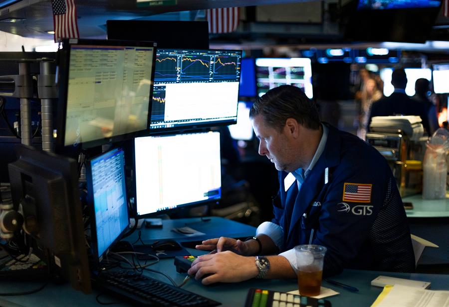 Wall Street sube en todos sus indicadores y el Dow Jones avanza un 0,73 %