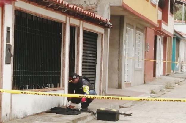 Encuentran un presunto artefacto explosivo en el porche de una vivienda en Táchira