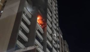 Fuerte incendio en apartamento de la avenida Rómulo Gallegos este #3Dic (Videos)
