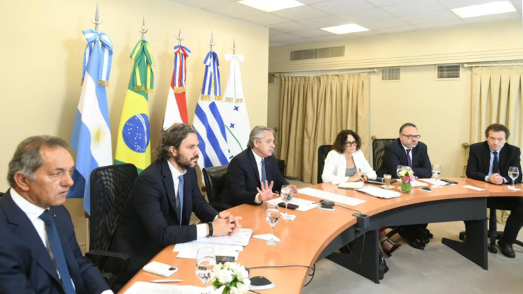 Uruguay pateó el tablero en Mercosur y bloqueó acuerdo para rebajar aranceles externos