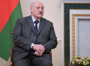 Lukashenko aseguró que conflicto en Ucrania debe terminar para evitar el “precipicio” de la “guerra nuclear”