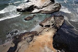 Repsol anunció el inicio de la “etapa final” de la limpieza del derrame de petróleo en las costas de Perú