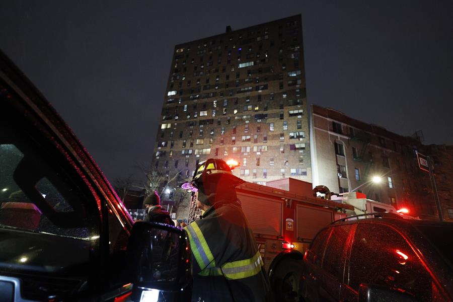 El incendio en Nueva York, el más grave registrado en los últimos 20 años en EEUU