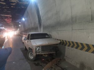 Extractor de aire del túnel de Turumo cayó sobre una camioneta este #20Ene (Fotos)