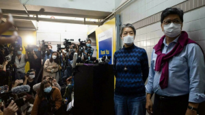 Cierran un tercer medio en Hong Kong y los periodistas temen por su seguridad