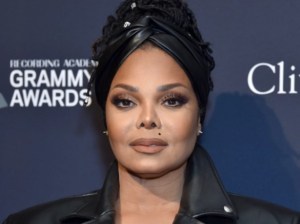 Janet Jackson lamentó ser relacionada con los presuntos abusos sexuales de su hermano