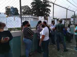 Colegio Simón Jiménez de la parroquia Corazón de Jesús de Barinas ciudadanos ya ejercieron su derecho al voto (Video)