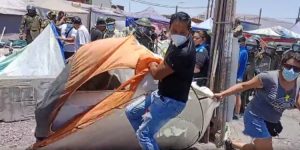 Migrantes venezolanos en Chile fueron víctimas de una terrible agresión durante una marcha en Iquique (VIDEO)