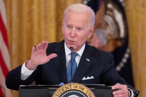 Biden anunció nuevas medidas ante el repunte de la violencia armada en EEUU