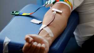 Homosexuales en Francia podrán donar sangre sin condiciones a partir de marzo