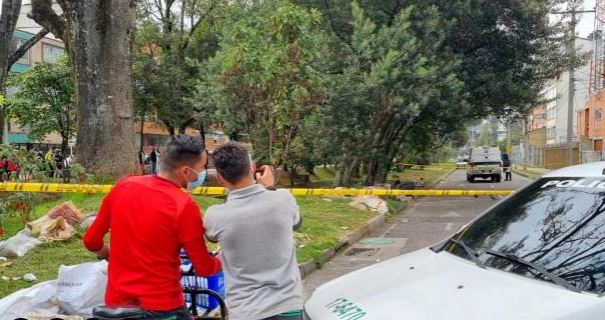 Hallazgo de cuerpo desmembrado en barrio de Bogotá aterró a la localidad (Video)