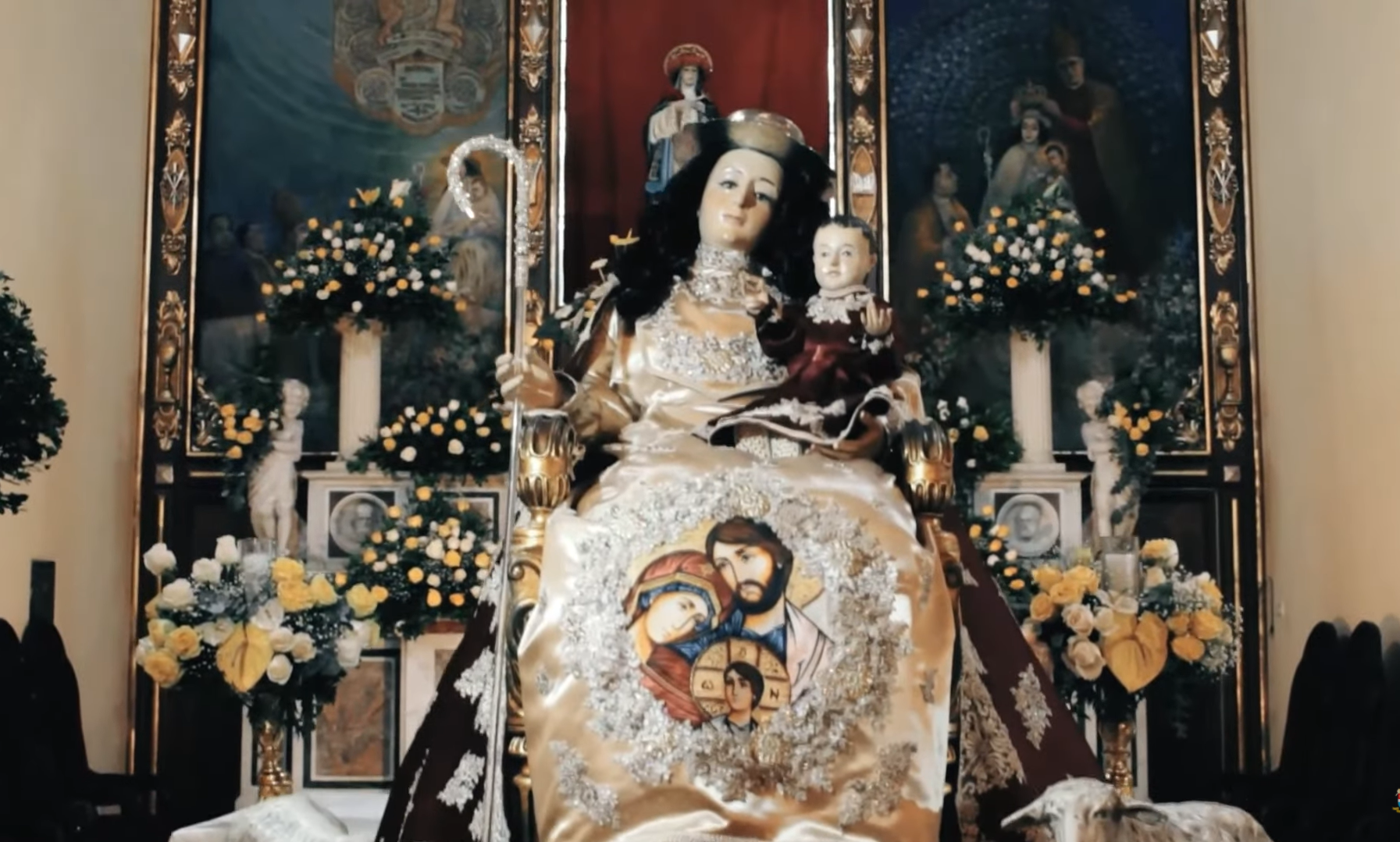 La Divina Pastora amaneció luciendo el vestido que usará el #14ene (Video)