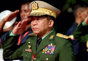 Junta militar birmana amenaza con juzgar por alta traicion a quienes participen en cacerolazos