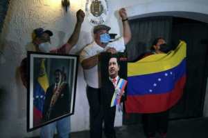 Maduro “recupera” embajada de Venezuela en Honduras y pide restablecer relaciones
