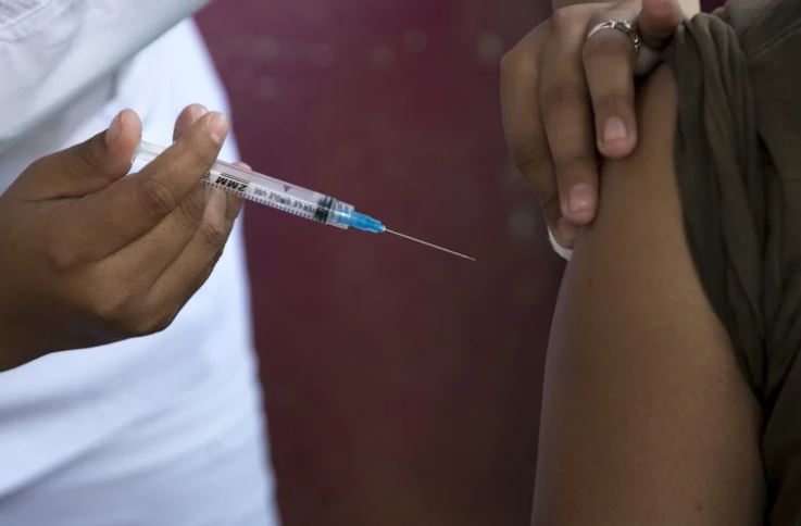 El COI y la OMS reafirman colaboración para promover equidad en vacunas