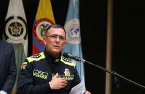 Policía de Colombia actualizará circulares de Interpol de jefes del ELN y las Farc