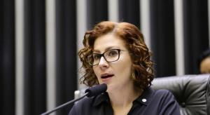 Diputada brasileña Carla Zambelli aplaudió continuidad de Guaidó como presidente encargado y de legítima AN