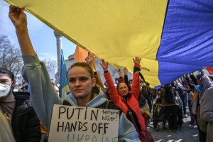 En imágenes: La solidaridad con Ucrania en las calles de todo el mundo
