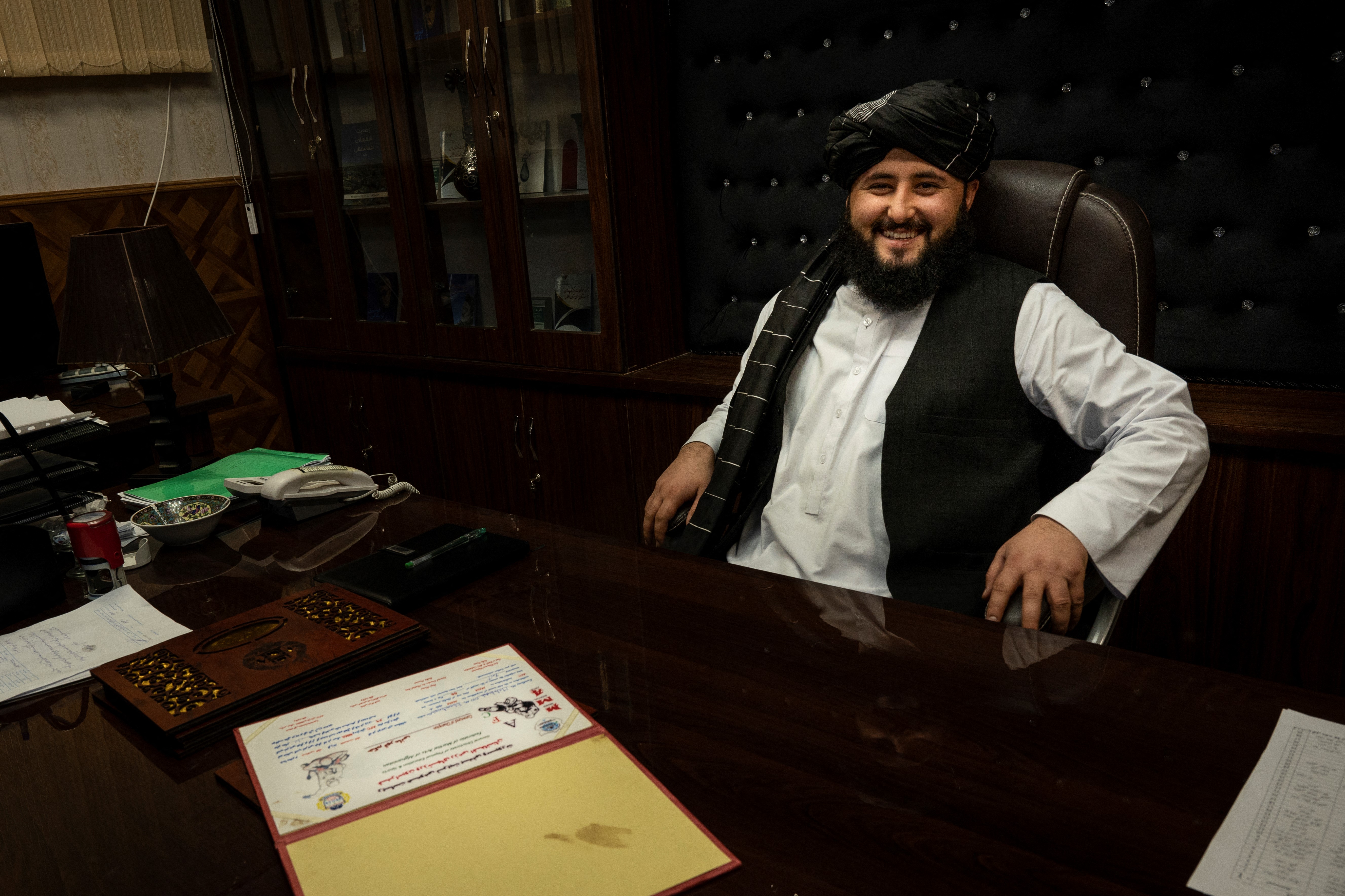 Un exfrancotirador talibán se convierte en un popular alcalde en Afganistán