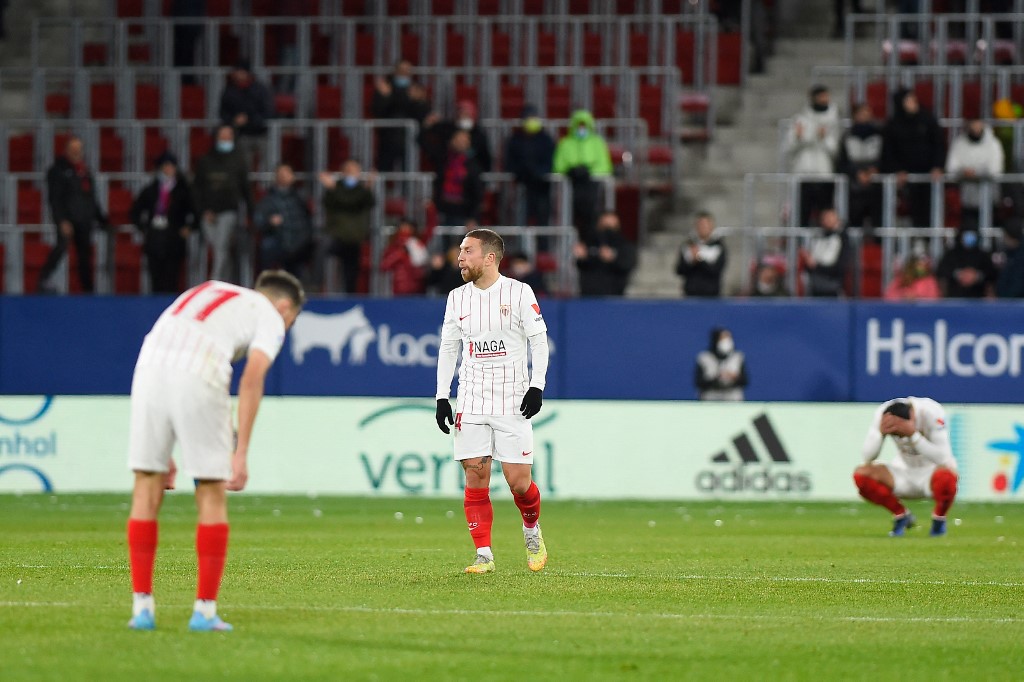 Sevilla se enredó con otro empate ante Osasuna y dejó el camino libre al Real Madrid