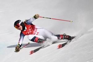 En Video: Escalofriante accidente de esquiadora en los Juegos Olímpicos de Invierno