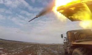 Ucrania y milicias apoyadas por Moscú se acusan mutuamente de violar el alto el fuego