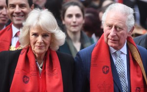 El príncipe Carlos y Camilla visitan Irlanda para celebrar el Jubileo de Isabel II
