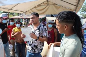 Detienen a decenas de migrantes en redada en el municipio mexicano de Tapachula